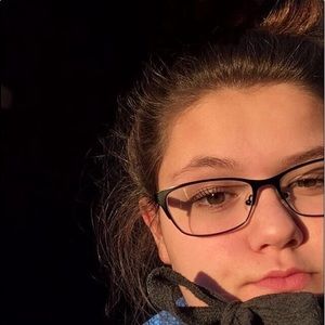 Meet your Posher, Evelyn